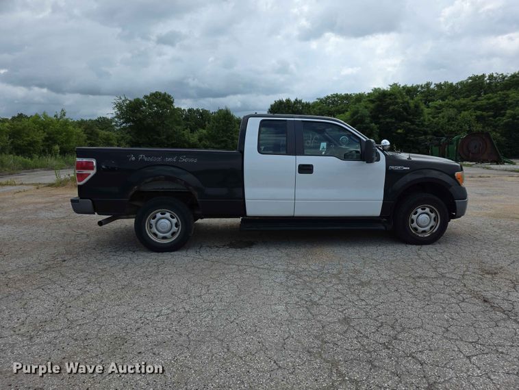 image for item FN5703 2013 Ford F150 Ext. Cab pickup truck