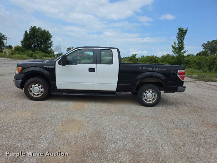 image for item FN5703 2013 Ford F150 Ext. Cab pickup truck