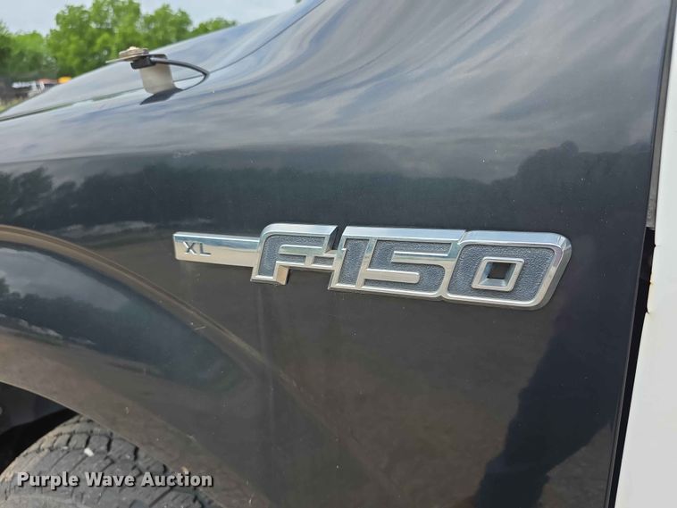 image for item FN5703 2013 Ford F150 Ext. Cab pickup truck