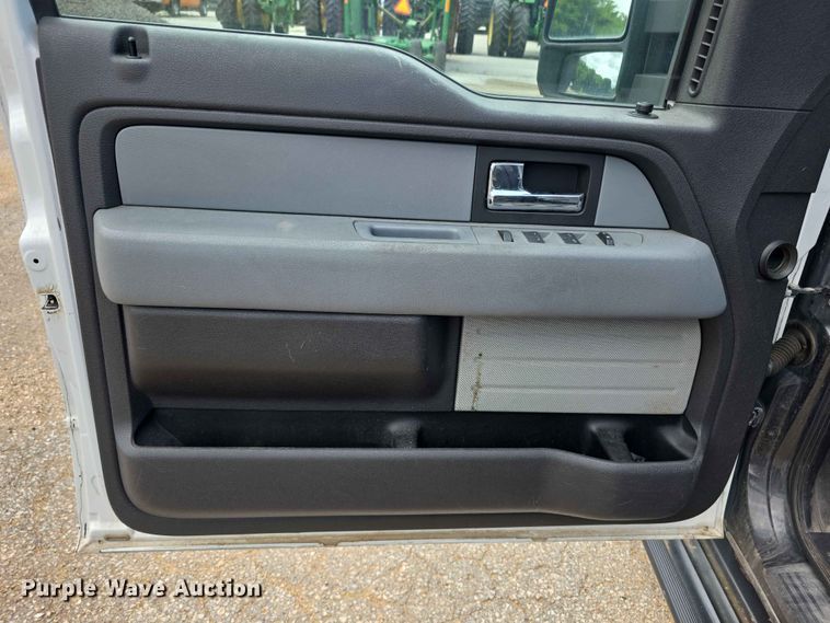 image for item FN5703 2013 Ford F150 Ext. Cab pickup truck