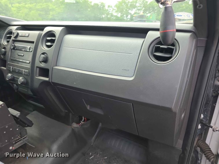 image for item FN5703 2013 Ford F150 Ext. Cab pickup truck