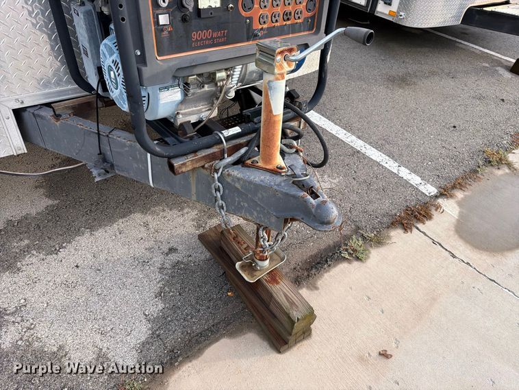 image for item FN5861 2009 Doolittle enclosed cargo trailer