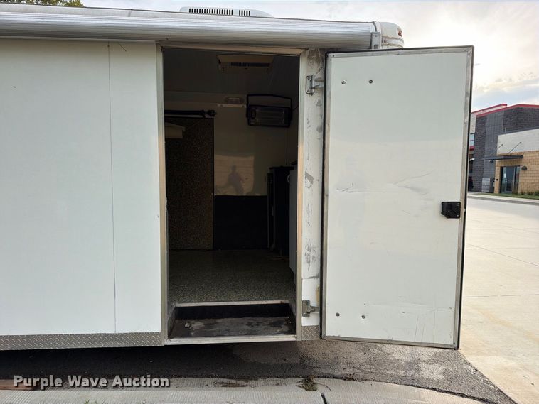 image for item FN5861 2009 Doolittle enclosed cargo trailer