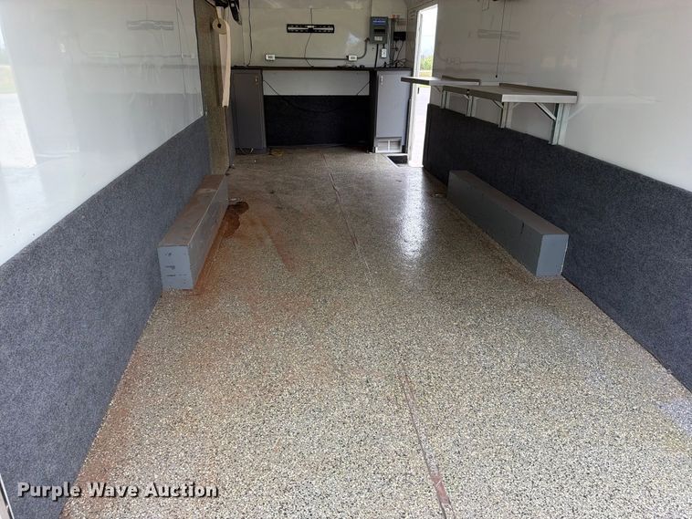 image for item FN5861 2009 Doolittle enclosed cargo trailer