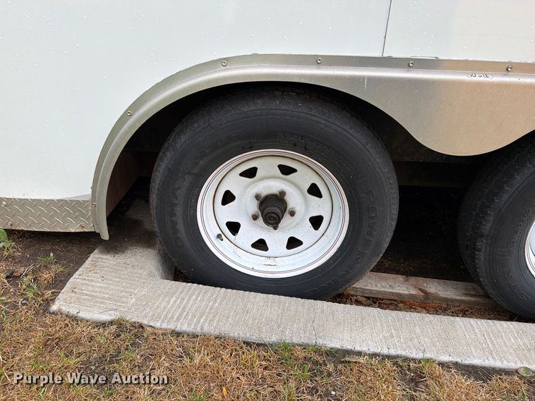 image for item FN5861 2009 Doolittle enclosed cargo trailer