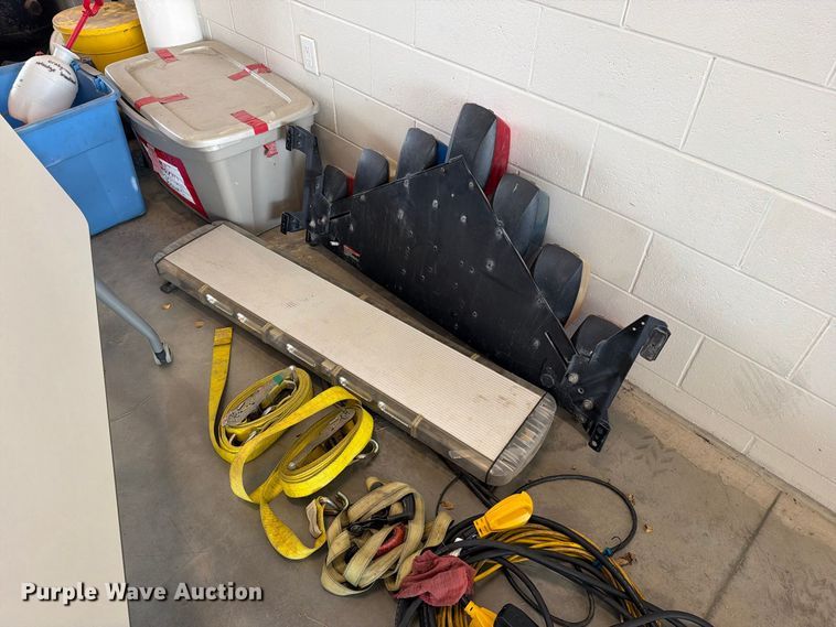 image for item FN5862 Tools
