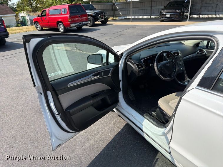 image for item FT6276 2018 Ford Fusion S 