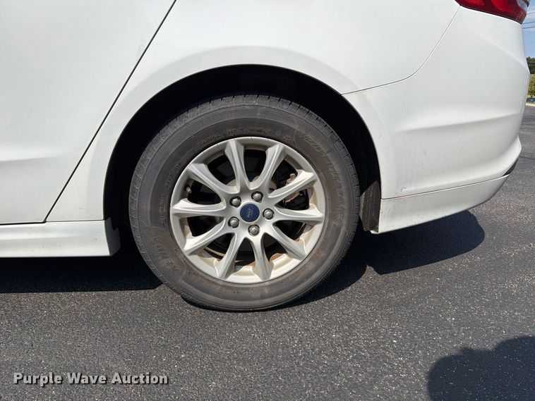 image for item FT6276 2018 Ford Fusion S 