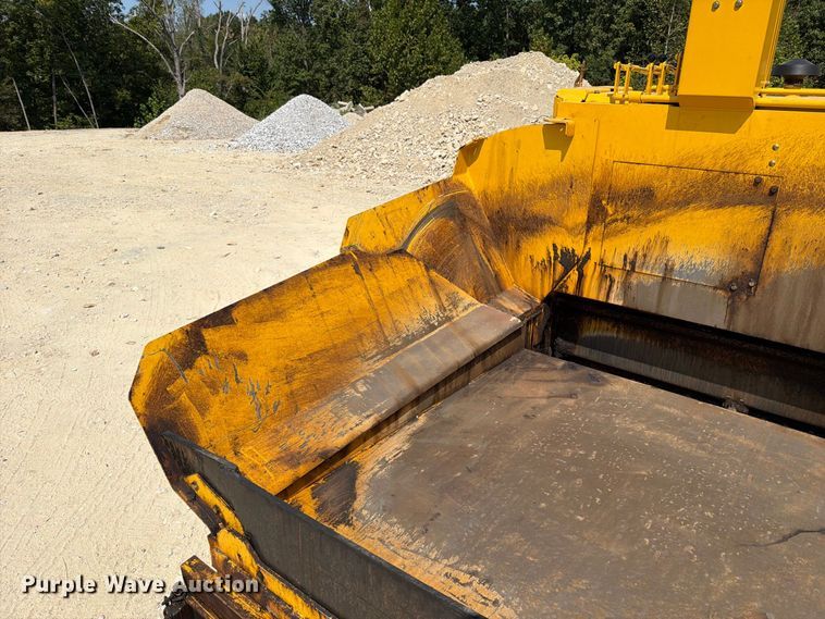 image for item FT6278 2018 Weiler 1648 Plus paver