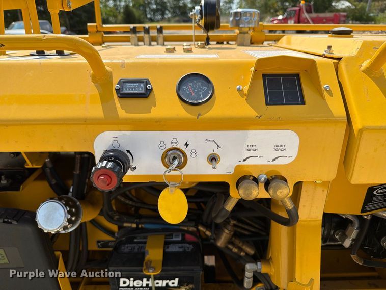 image for item FT6278 2018 Weiler 1648 Plus paver