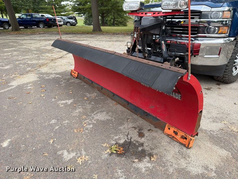 image for item FT6291 2015 Chevrolet Silverado 3500HD flatbed pickup truck