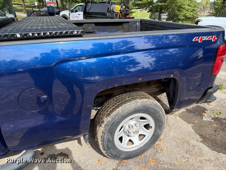 image for item FT6292 2014 Chevrolet Silverado 1500 Ext. Cab pickup truck