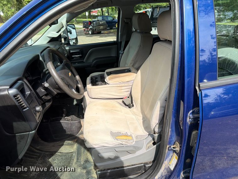 image for item FT6292 2014 Chevrolet Silverado 1500 Ext. Cab pickup truck