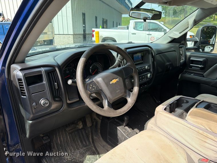 image for item FT6292 2014 Chevrolet Silverado 1500 Ext. Cab pickup truck