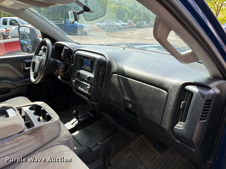 image for item FT6292 2014 Chevrolet Silverado 1500 Ext. Cab pickup truck