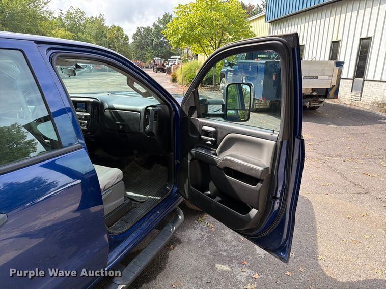 image for item FT6292 2014 Chevrolet Silverado 1500 Ext. Cab pickup truck
