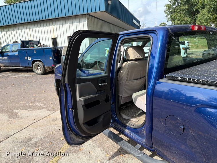 image for item FT6292 2014 Chevrolet Silverado 1500 Ext. Cab pickup truck