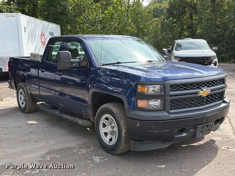 image for item FT6293 2014 Chevrolet Silverado 1500 Ext. Cab pickup truck