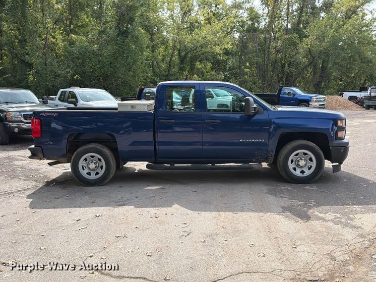 image for item FT6293 2014 Chevrolet Silverado 1500 Ext. Cab pickup truck