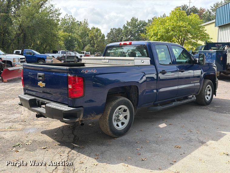 image for item FT6293 2014 Chevrolet Silverado 1500 Ext. Cab pickup truck