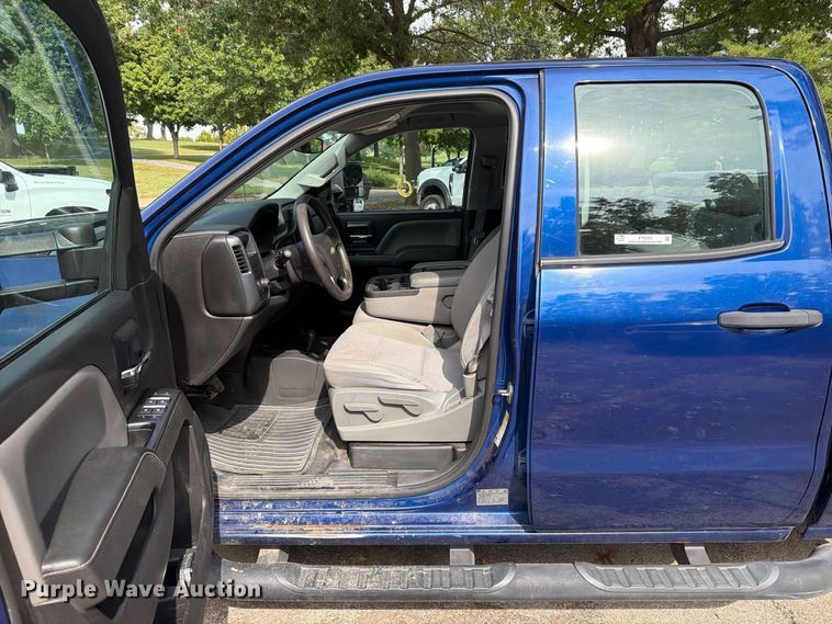 image for item FT6293 2014 Chevrolet Silverado 1500 Ext. Cab pickup truck