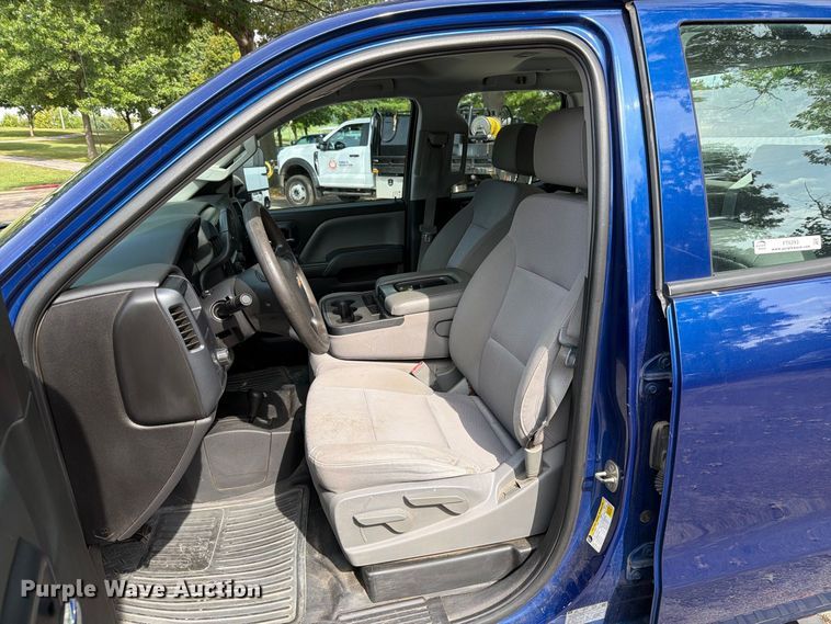 image for item FT6293 2014 Chevrolet Silverado 1500 Ext. Cab pickup truck