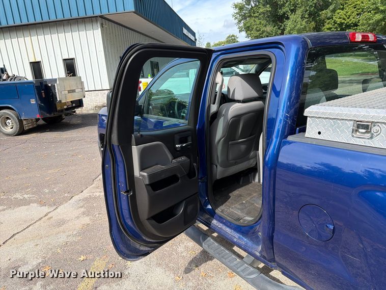 image for item FT6293 2014 Chevrolet Silverado 1500 Ext. Cab pickup truck