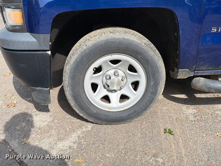image for item FT6293 2014 Chevrolet Silverado 1500 Ext. Cab pickup truck