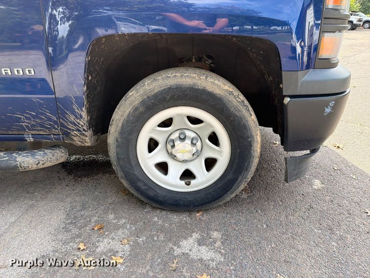 image for item FT6293 2014 Chevrolet Silverado 1500 Ext. Cab pickup truck