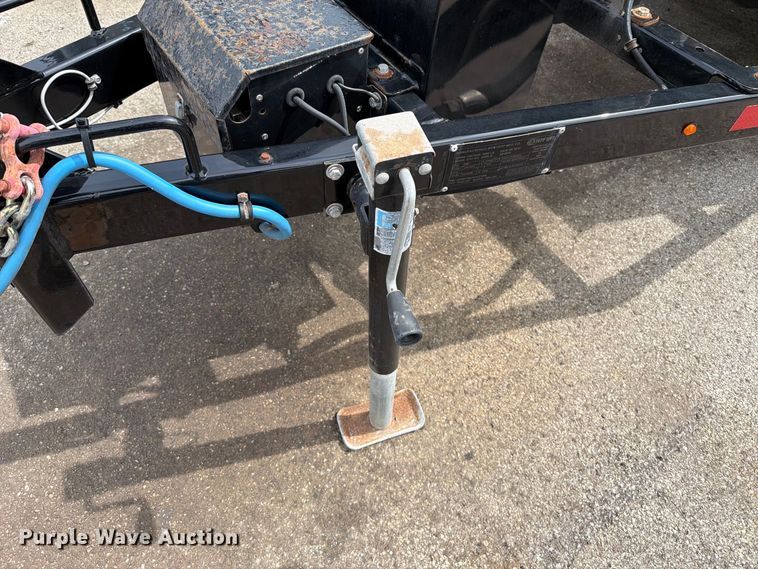 image for item FT6299 2016 Stepp SBF-200 pothole patcher