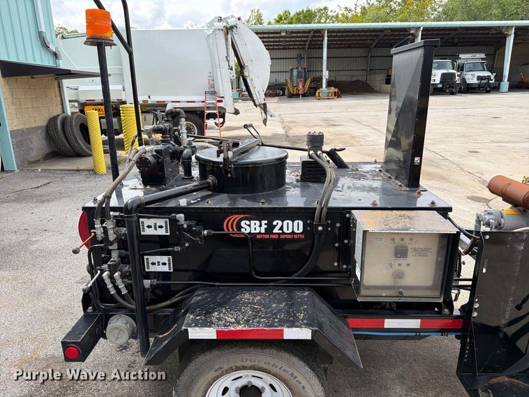 image for item FT6299 2016 Stepp SBF-200 pothole patcher