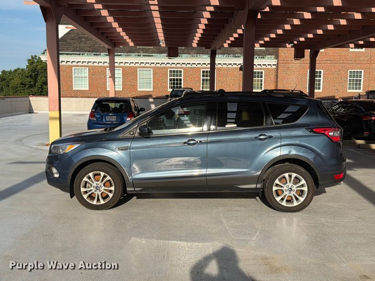 image for item FT6303 2018 Ford Escape SE SUV