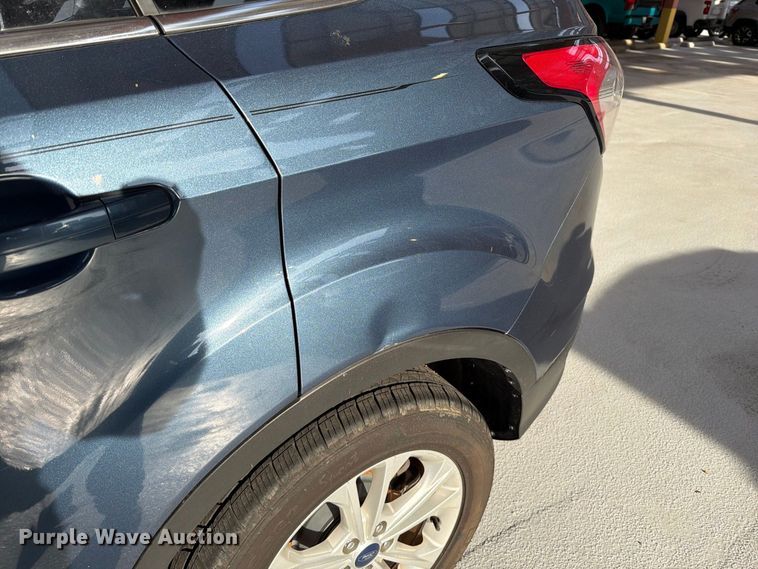 image for item FT6303 2018 Ford Escape SE SUV