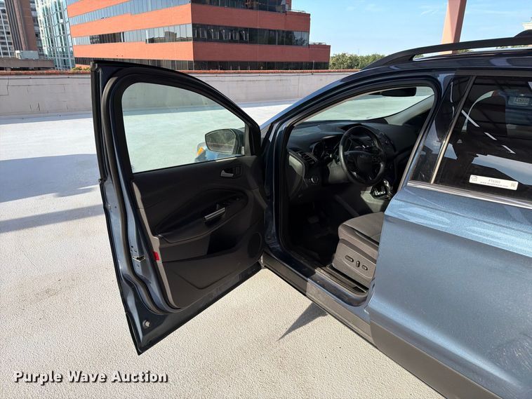 image for item FT6303 2018 Ford Escape SE SUV