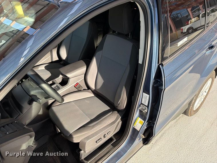 image for item FT6303 2018 Ford Escape SE SUV