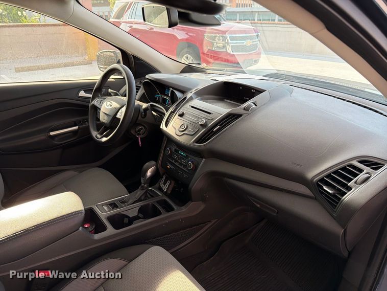 image for item FT6303 2018 Ford Escape SE SUV
