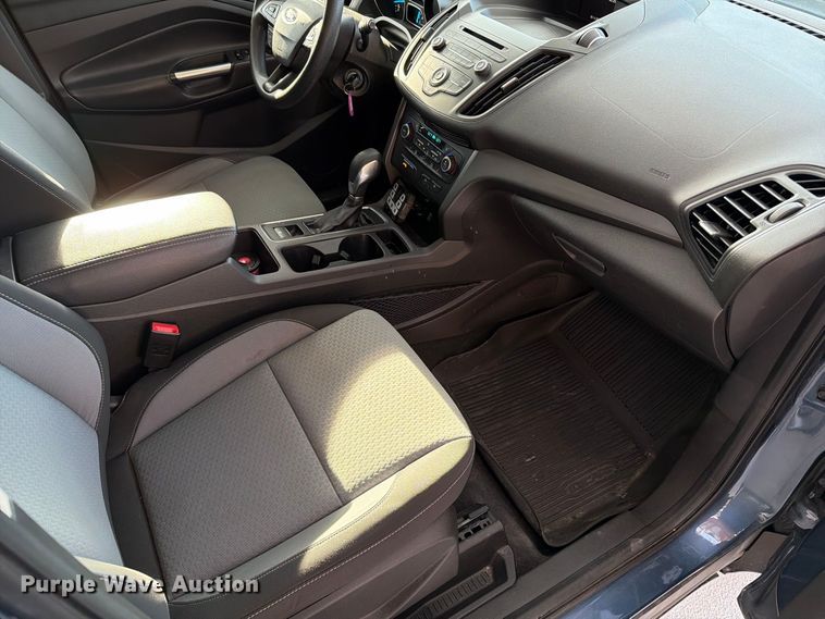 image for item FT6303 2018 Ford Escape SE SUV