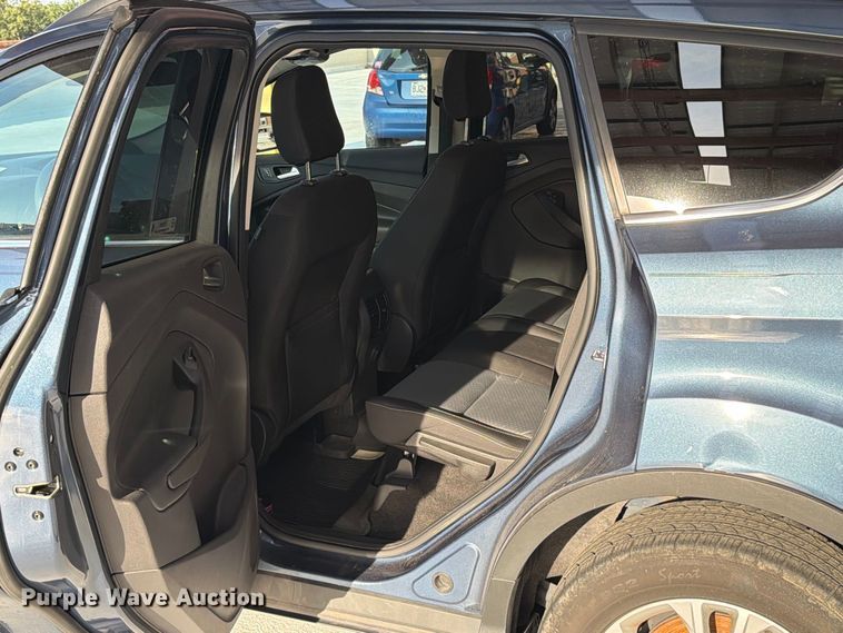image for item FT6303 2018 Ford Escape SE SUV
