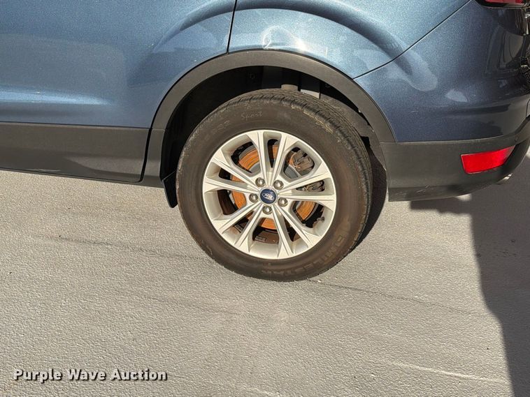 image for item FT6303 2018 Ford Escape SE SUV