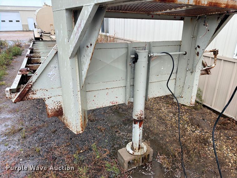 image for item FT6712 1975 Six JW equipment trailer