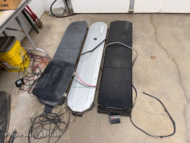 image for item FT6716 (4) light bars