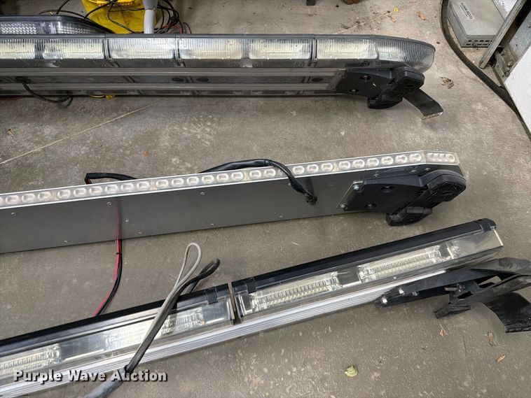 image for item FT6716 (4) light bars