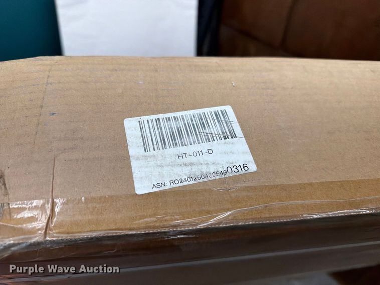 image for item FT6717 (2) bed covers