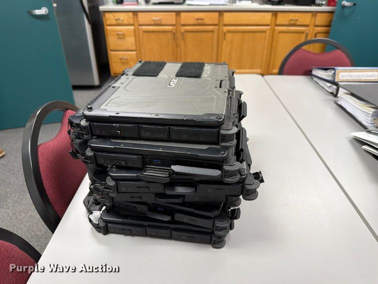 image for item FT6718 (7) Getac V110 laptops