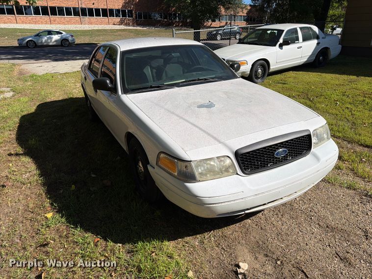 image for item FT6720 2008 Ford Crown Victoria Police Interceptor 