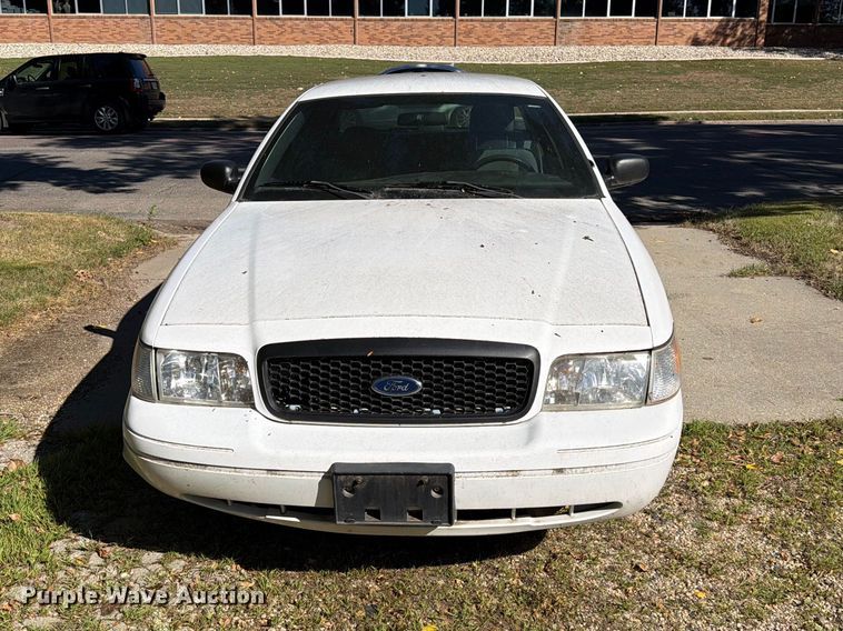 image for item FT6721 2009 Ford Crown Victoria Police Interceptor 