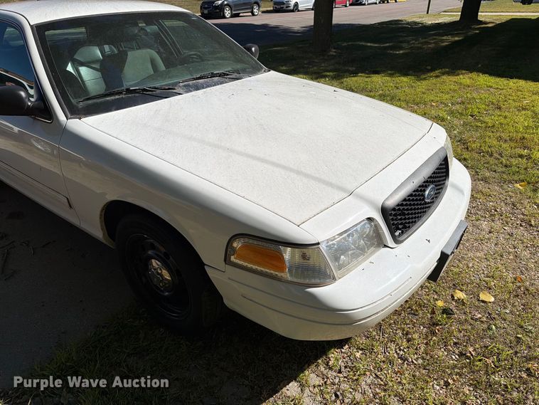 image for item FT6721 2009 Ford Crown Victoria Police Interceptor 