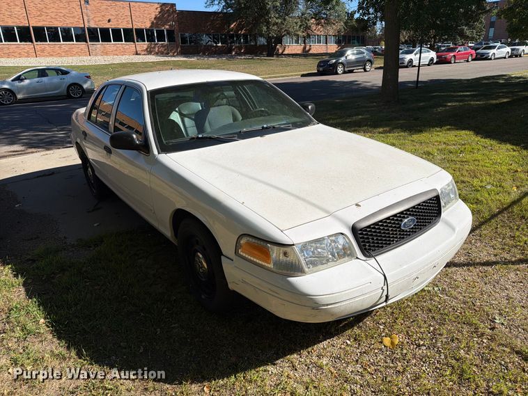 image for item FT6722 2006 Ford Crown Victoria Police Interceptor 