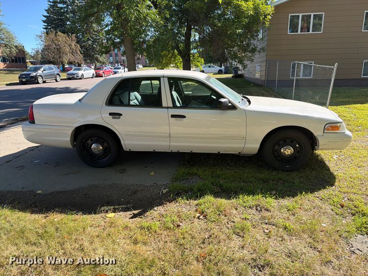 image for item FT6722 2006 Ford Crown Victoria Police Interceptor 