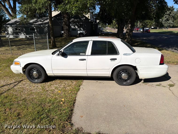 image for item FT6722 2006 Ford Crown Victoria Police Interceptor 